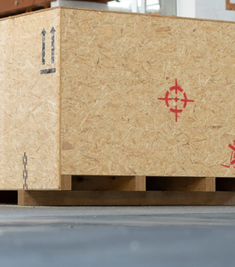 DEUFOL-Exportverpackung in Lagerhalle