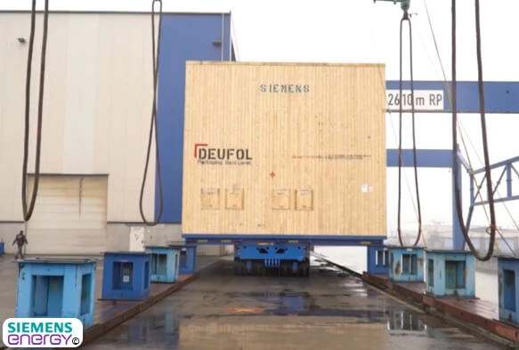 DEUFOL-Schwergutverpackung auf dem Weg zur Schiffsverladung