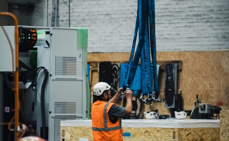 Mobile-hoist-chain-storage-rack-DEUFOL-003