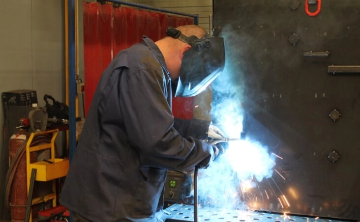 Tailor-made-metalworking-DEUFOL-002